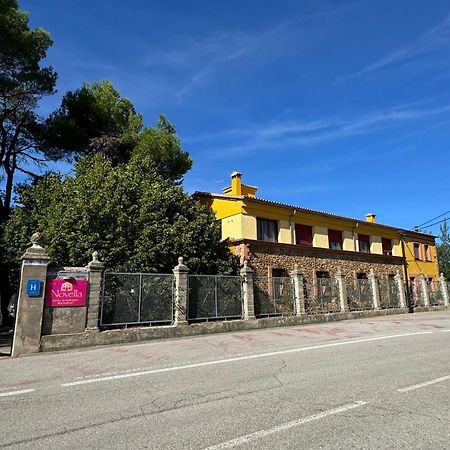 Novella Hotel De Muntanya Benassal Buitenkant foto